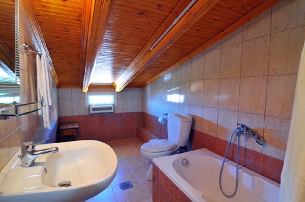 Sikoudis Gorgona Beach Skala Rachoni  Habitación foto